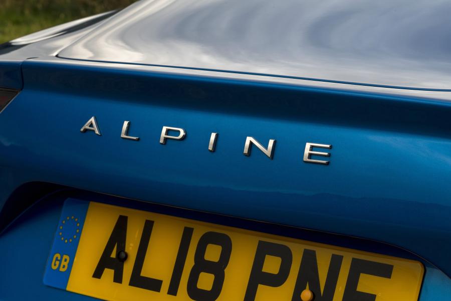 Логотип Alpine A110 Premiere Edition 2018 года  (UK) (фото 8 из 40)